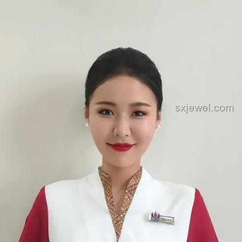 "乾坤未定，教育黑马逆袭记"案例研究